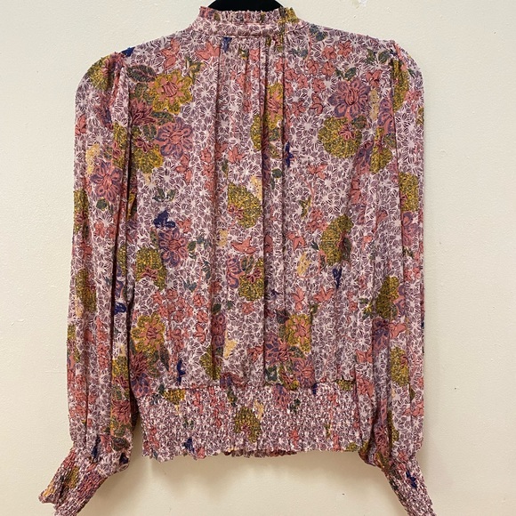 JOIE Floral V-neck Blouse in Size Medium - Picture 4 of 4
